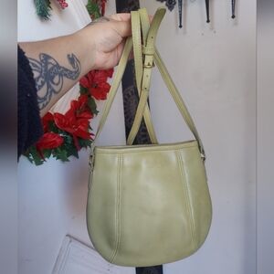 Vintage Coach Lime Small Frame Pouch 9990💚